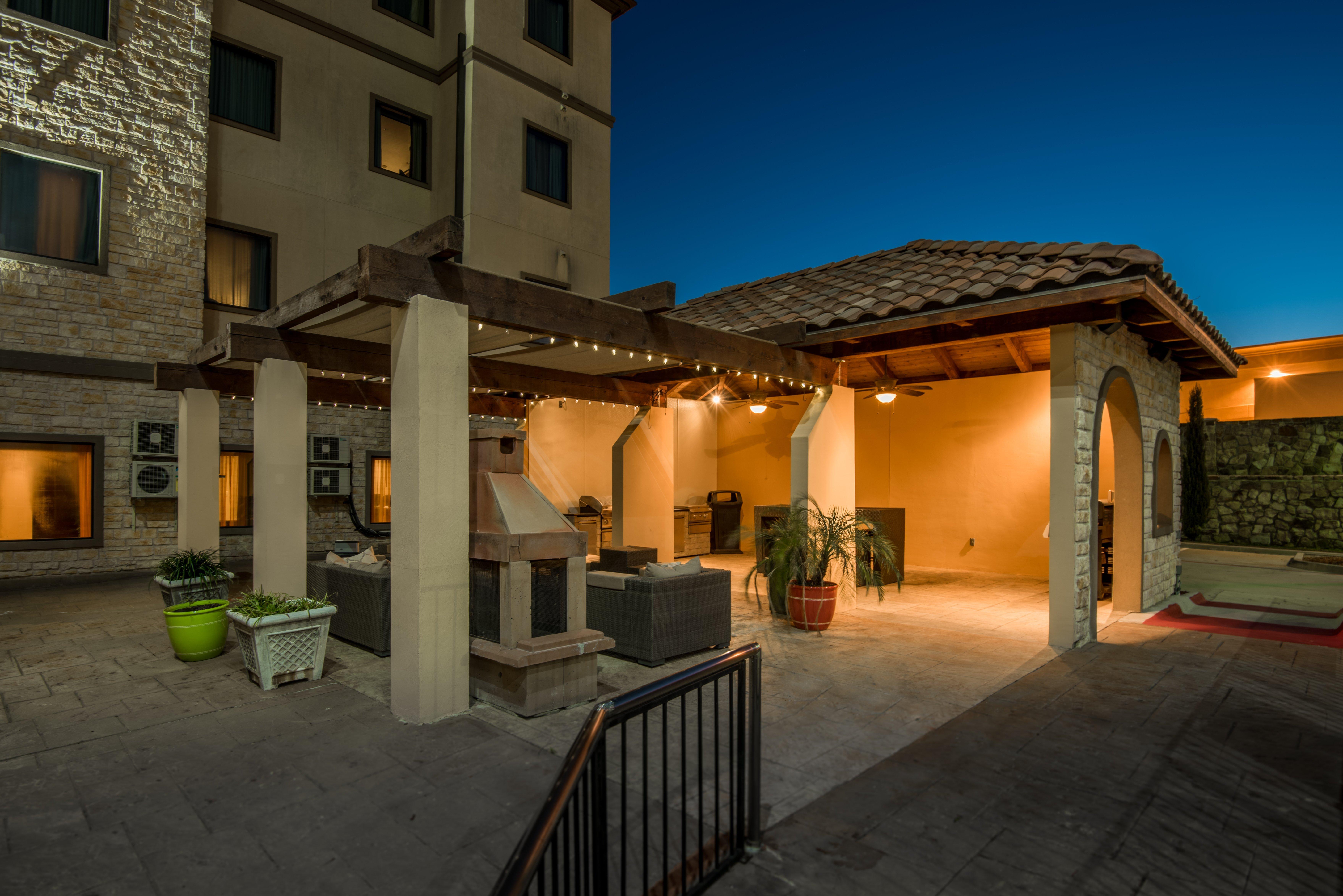 Staybridge Suites Dfw Airport North By Ihg Ирвинг Экстерьер фото